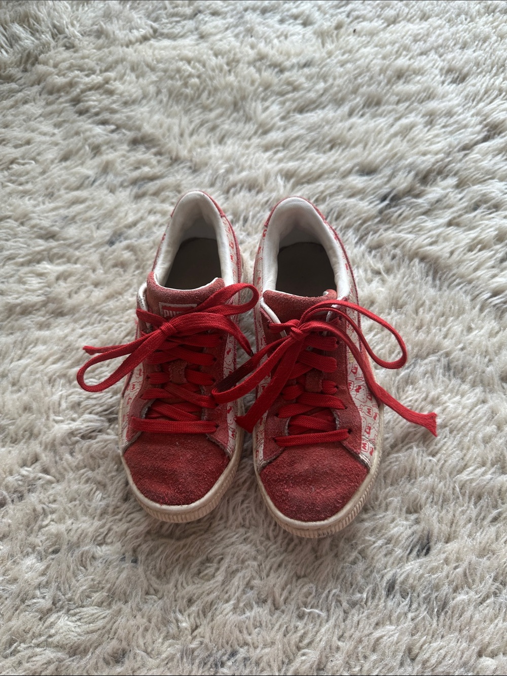 Special Edition 2018 Puma Hello Kitty Red Suede Kids' Low-Top Lace-Up Sneakers